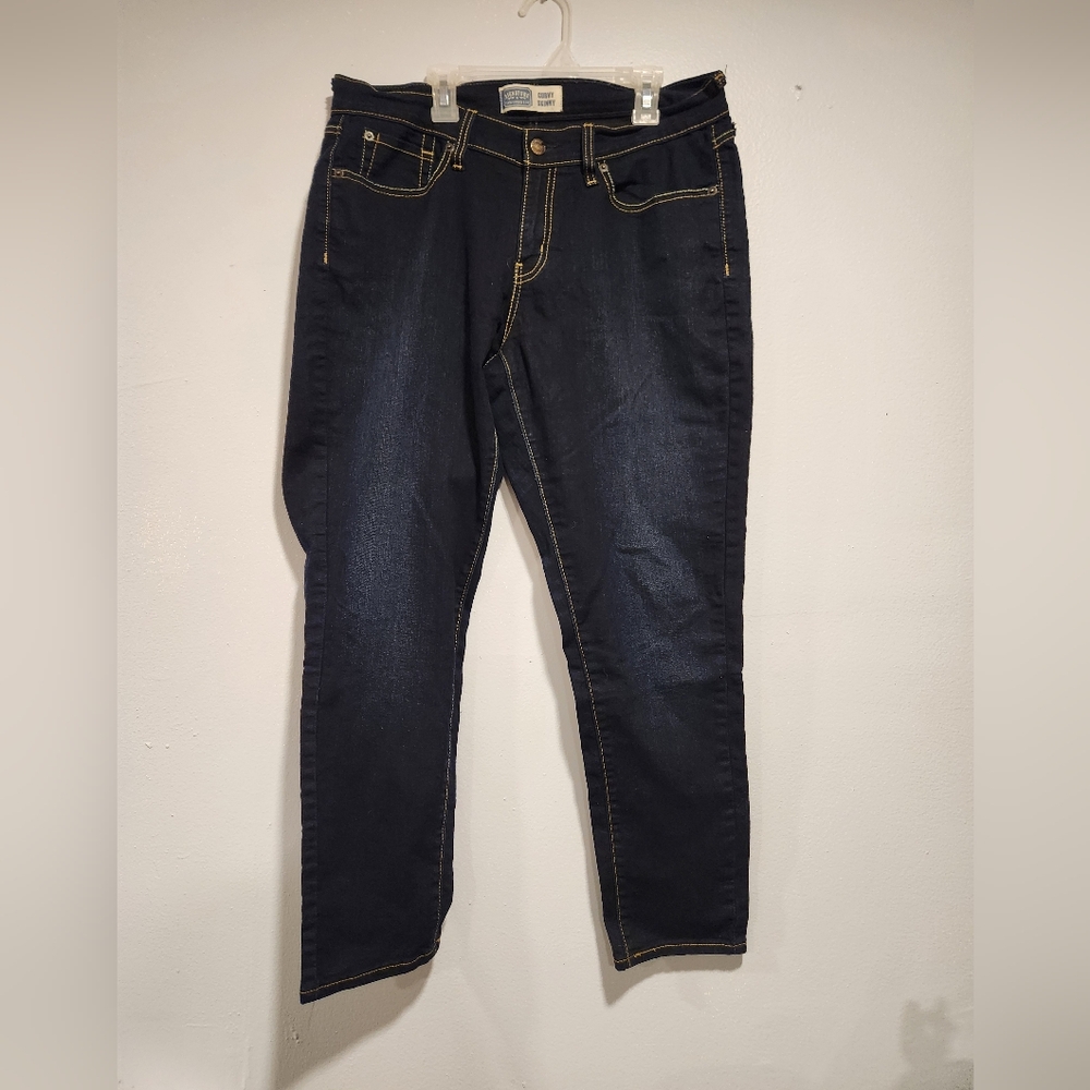 Levis Signature Curvy Dark Blue Jeans with Contrast Stitching